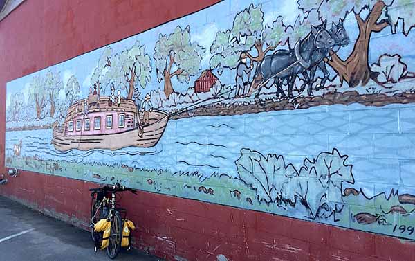Erie Canal trailside mural