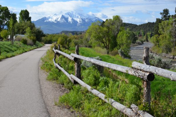 Colorado bike tour trail